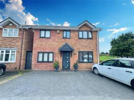 72, Tiverton Drive, Nuneaton CV11 6YL