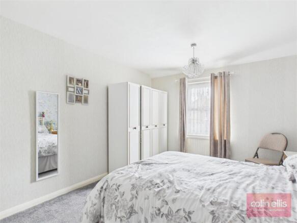 3 bed Semi-Detached for sale Image 9