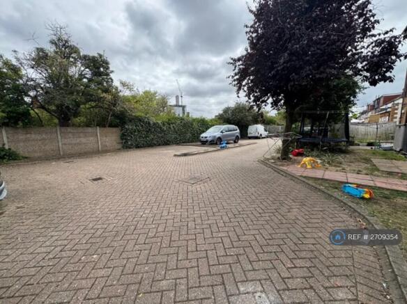 Private Parking View1