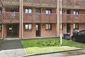 Flat 3, Pearce Court, George Street, Gosport PO12 4SZ