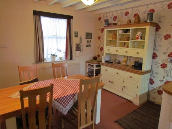 LILAC COTTAGE 037.JPG