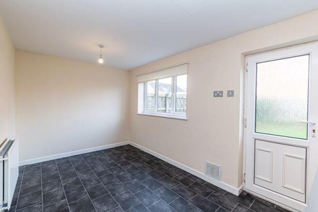 Kitchen/Dining...