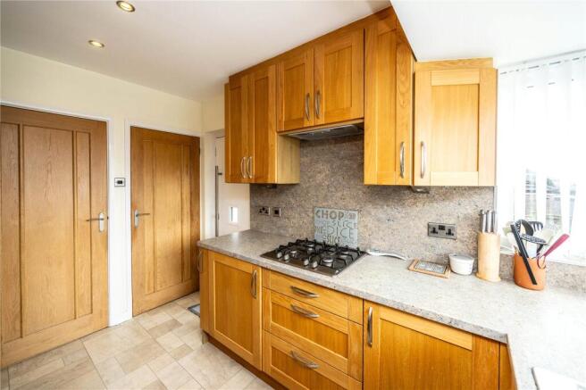 3 bed Semi-Detached for sale Image 6