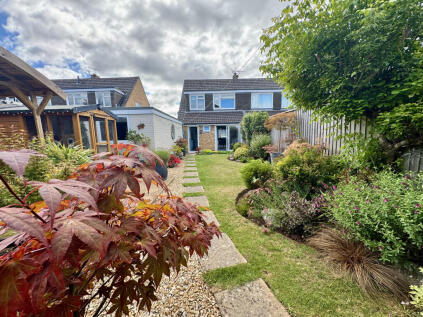 Farm Road, Hutton, BS24