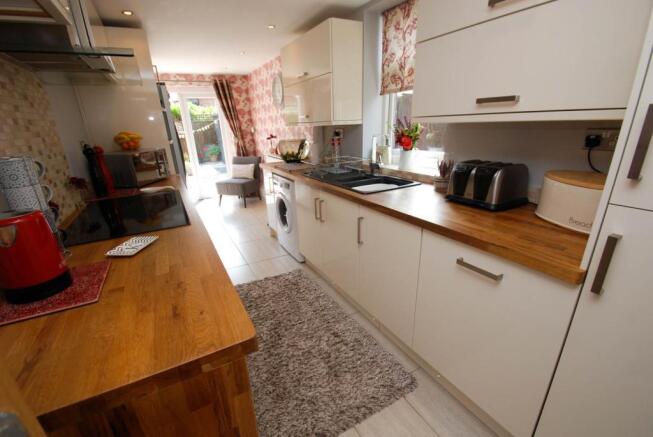 Breakfasting Kitchen