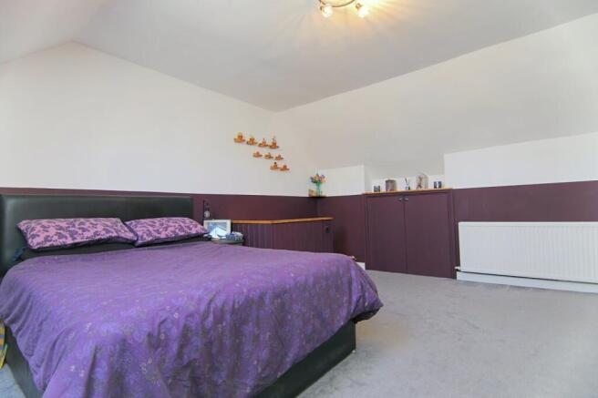 3 bed Terraced for sale Image 12