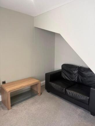 1 bed Apartment to rent Image 3