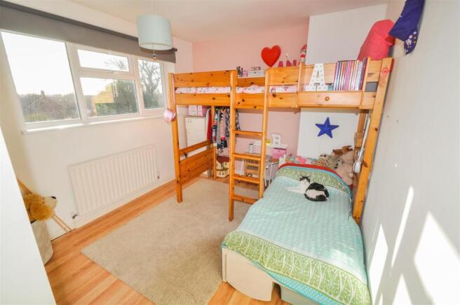 bed2[1].JPG