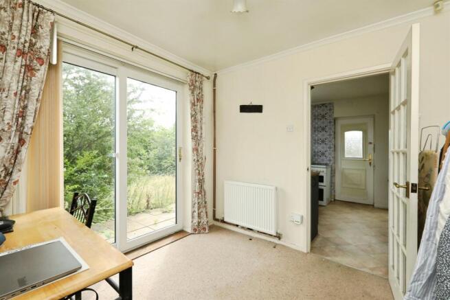 3 bed Semi-Detached for sale Image 7