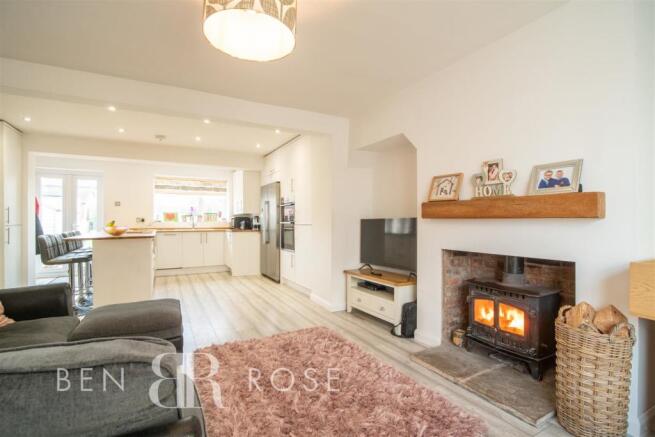 Lounge/Kitchen/Breakfast Room