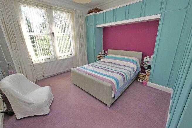 4 bed Semi-Detached for sale Image 12