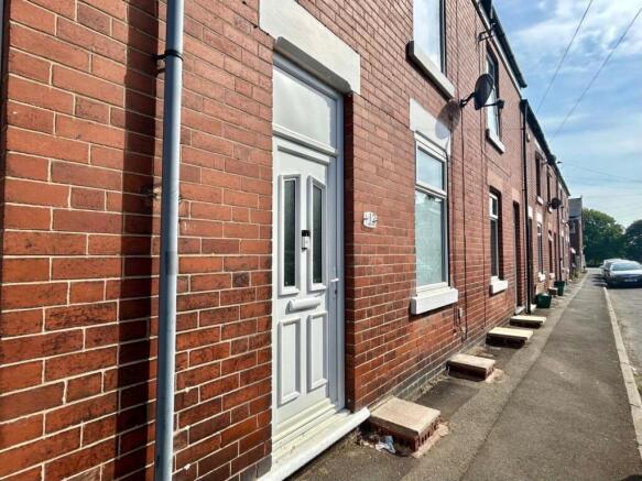 2 bed House to rent Image 12