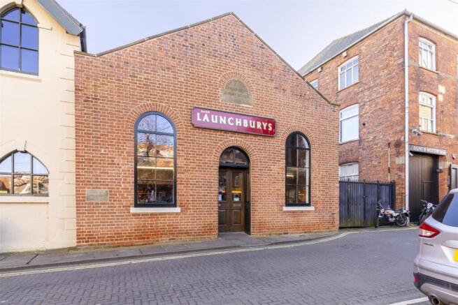 Launchburys (Pump Square, Boston)-12.jpg