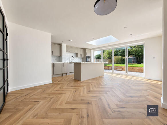 OPEN PLAN KITCHEN/DINING ROOM