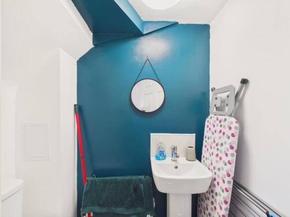 3 bed Terraced for sale Image 4