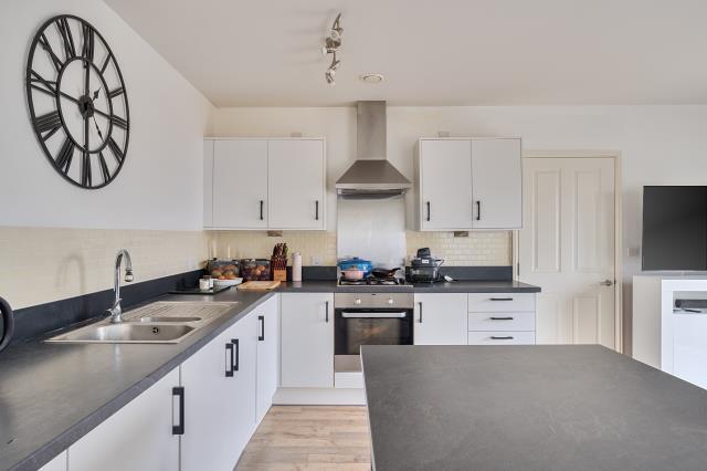 Kitchen/Reception