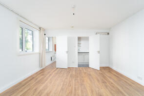 Flat 16, Cygnet House, Belsize Road, London NW6 4AR