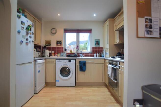 KITCHEN /