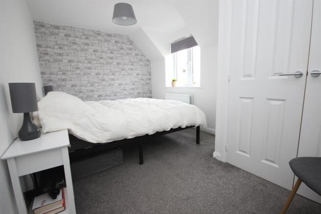 Bedroom 1.JPG