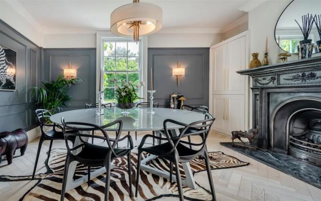 8647023-interior16.jpg