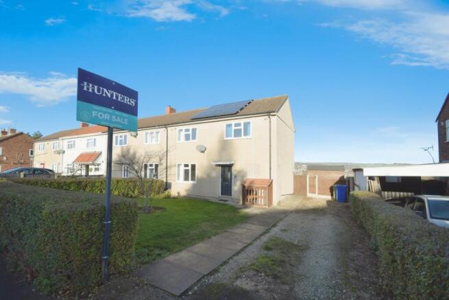 3-bed semi-detached on Springvale Road, Brimington, Chesterfield, S43 1HF, £160,000