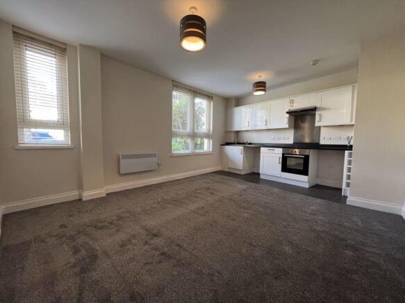 Lounge / Kitchen
