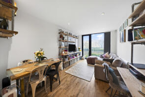 101, Vesta Court, City Walk, London SE1 3BP