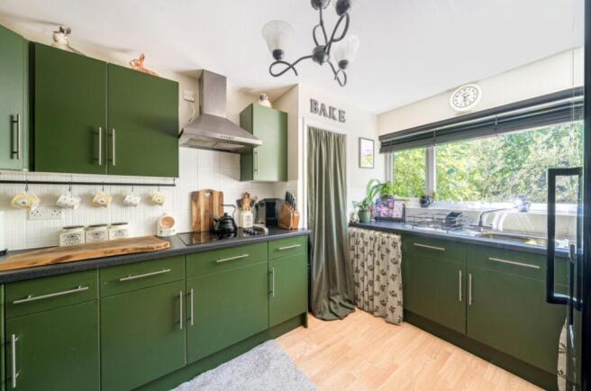 9-6823b8c49605f-1290186-ARW-9-HDR-1