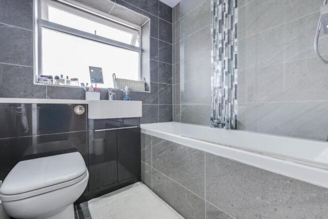 3 bed Semi-Detached for sale Image 12