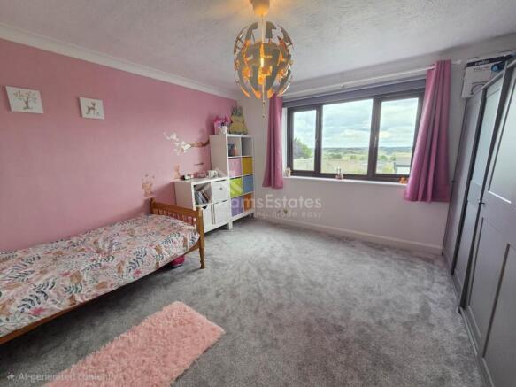 5 bed Detached for sale Image 12