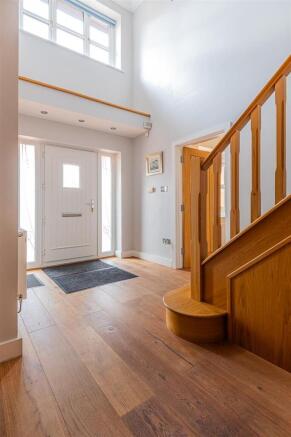 Springfields, Castleton, Cardiff photo 4