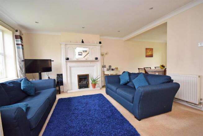 45 Gosling Grove Living Room (Angle 1).jpg