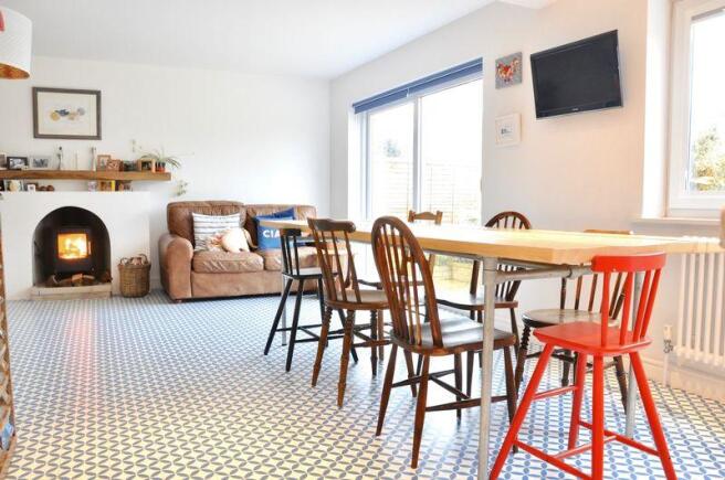 Kitchen/Diner/...