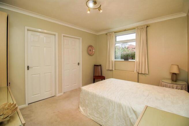 3 bed Detached Bungalow for sale Image 10