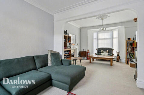 North Road, Ferndale CF43