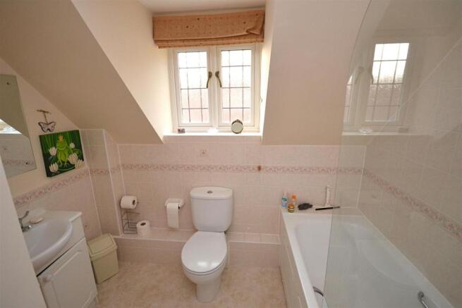 Bathroom.jpg
