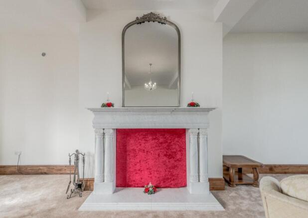 8 bed Detached for sale Image 8