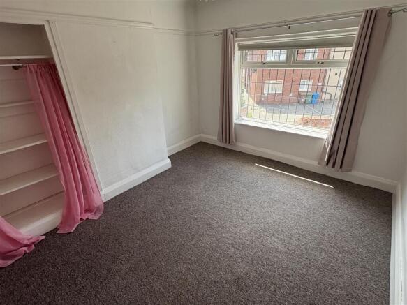 3 bed End of Terrace to rent Image 8