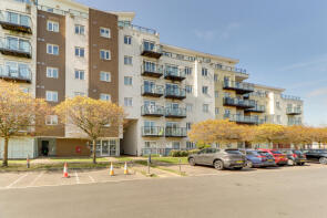 29, Admirals House, Gisors Road, Southsea PO4 8GX