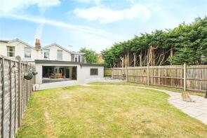 1, Farm Cottages, Emsworth Road, Havant PO9 2SA