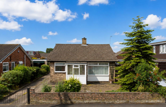 2 bed Detached Bungalow for sale Image 12