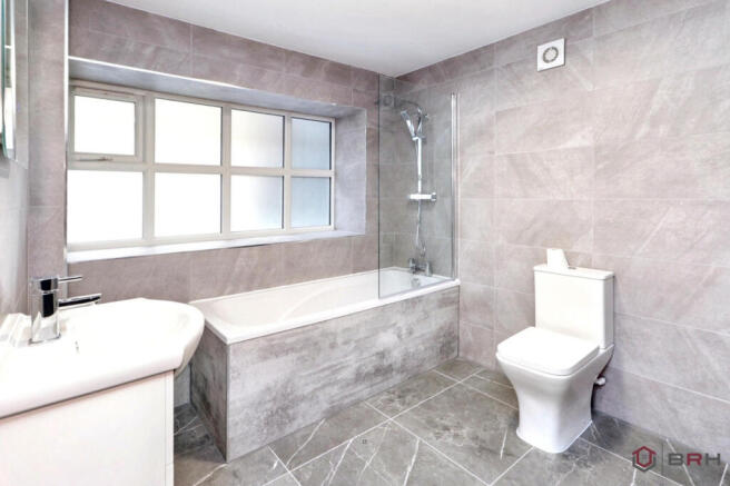 23 bed Block of Apartments for sale Image 12