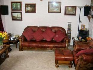 Lounge 13'7 x 12'9