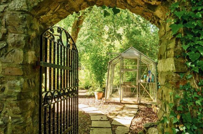 Bampton, Seddons