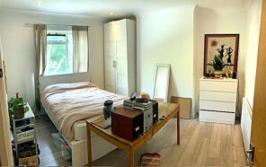 71, Bredgar Road, London N19 5BS