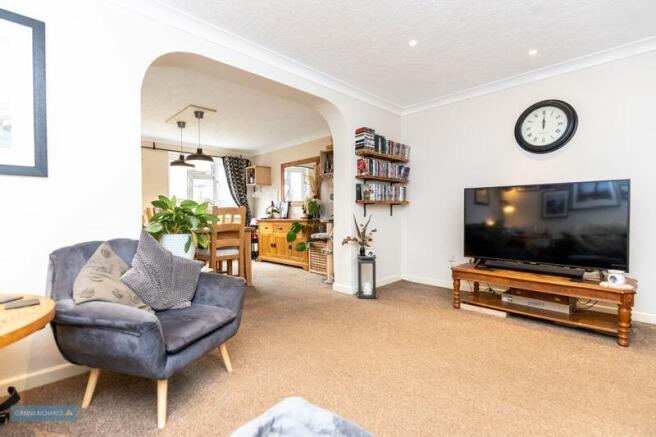 Sitting/Dining Room