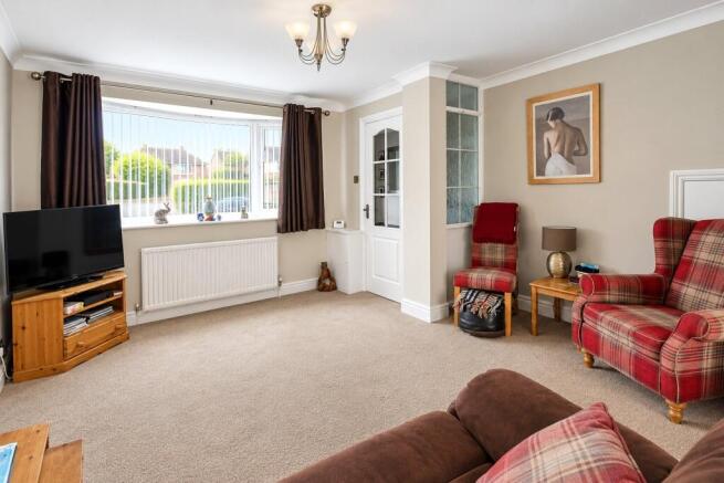 Bluebell Close, Flitwick, Bedfordshire, MK45 photo 2