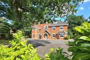5, 119 Selhurst Court, Gordon Road, Camberley GU15 2JQ