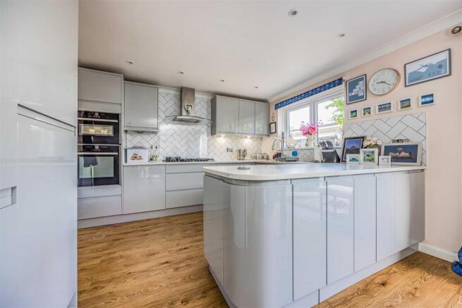 3 Lind Road, Alverstoke-Small-PorticoMarketing-Nex