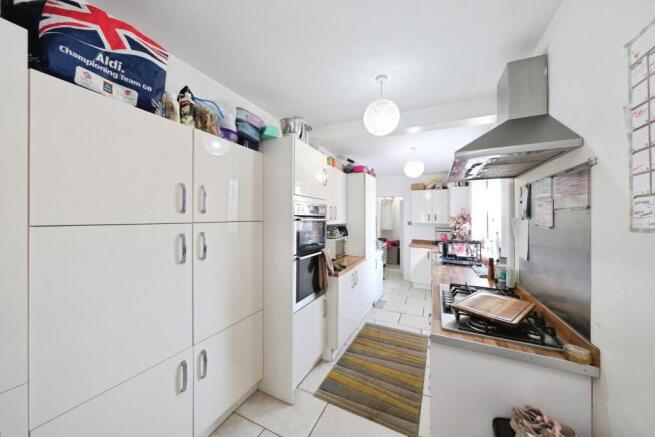 2 bed Terraced for sale Image 8